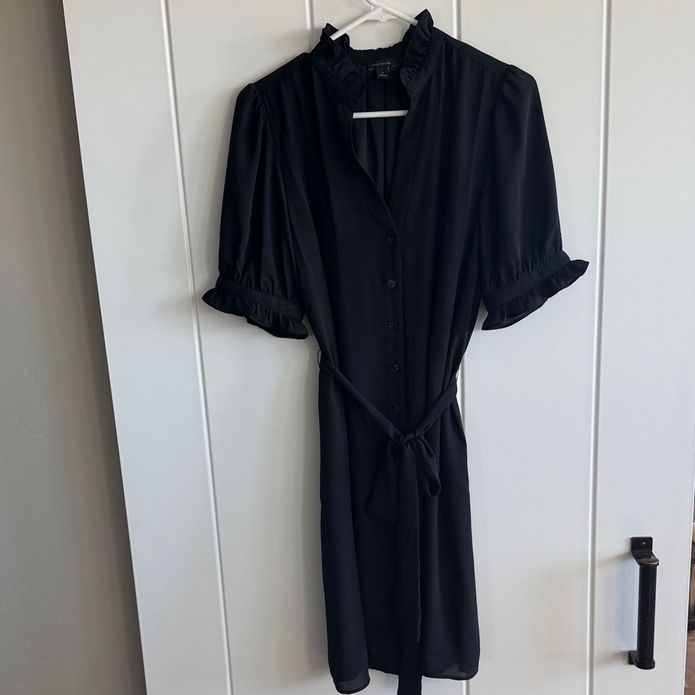 NWOT Ann Taylor Ruffle-Trim Button-Front Dress